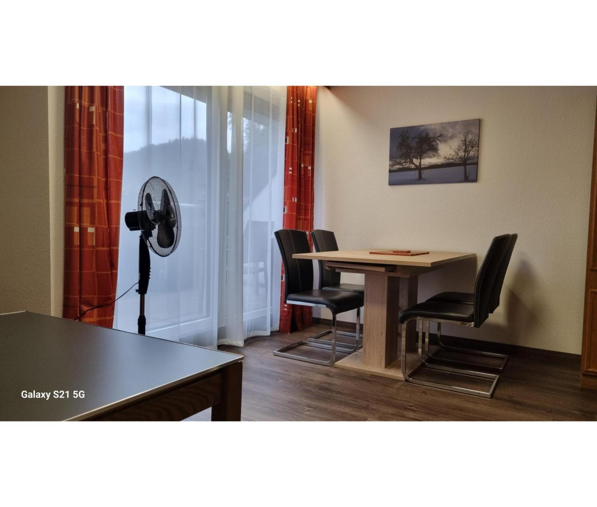Haus Erika Ferienwohnung 2 Bad Teinach-Zavelstein Luaran gambar